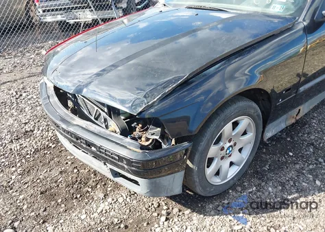 1996 BMW 318 Ti z USA, uszkodzony, nr VIN WBACG7328TAS95827